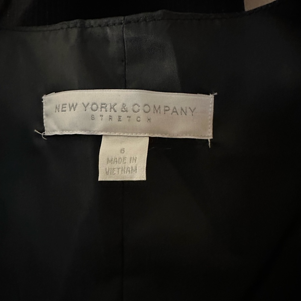 New York & Company Women’s Black 3-Piece Suit - Picture 9 of 10